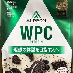 ホエイプロテイン チョコチップ入り クッキー&クリーム風味 アミノ酸スコア100 アルプロン ALPRON WPC PROTEIN 900gの画像