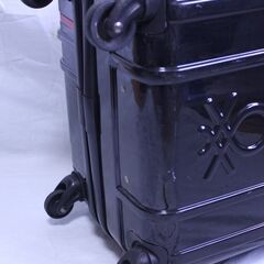 ベネトン　黒色　大型スーツケースの画像