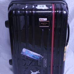 ベネトン　黒色　大型スーツケース