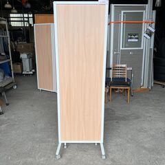 パーテーション❕　3連❕　幅：約180㎝　高さ:約180㎝　R5838の画像