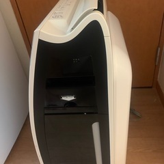 空気清浄機と小型スチームファン式加湿器の画像