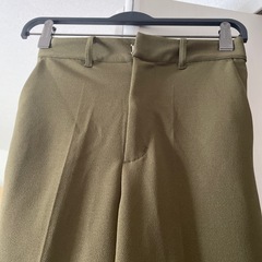 カーキフレアパンツSの画像