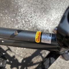 クロスバイク　27.5インチ　7変速 マットブラック　の画像
