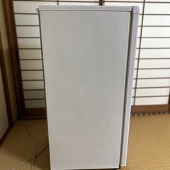 ☆小型 スリム 前開き冷凍庫2010年製の画像