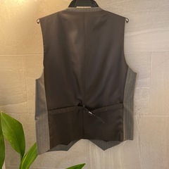 未使用品　GU スーツベスト　Lサイズの画像