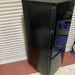 2ドア冷蔵庫　179L　SJ-18E2-B　2023年製　SHARP　BK　高さ(H)135.3cm× 幅(W)49.5cm× 奥行(D)59.8cmの画像