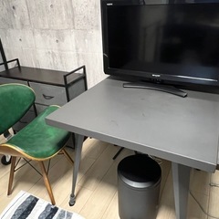 80cm×80cm アイアンダイニングテーブル　ダークグレー　マット　定価35000円の画像