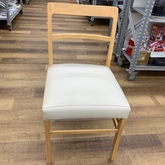 ダイニングテーブルの画像