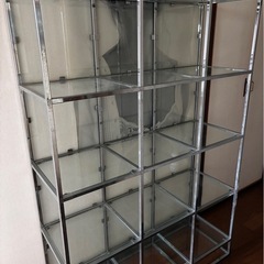 ガラス棚の画像