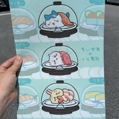 ちいかわ　クリアファイルとうちわの画像