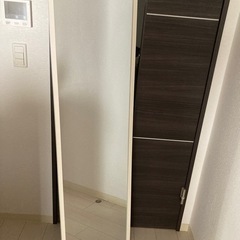 全身鏡の画像