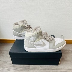 Nike Air Jordan 1 Mid "Linen"の画像