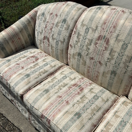 Thomasville 　トーマスビル　 2人掛けソファ アメリカ　クラシック Thomasville トーマスビル USA製品 アメリカン ロココ調