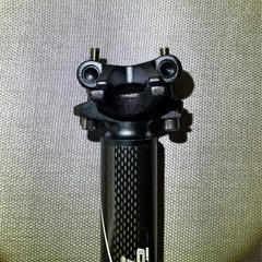 【新品】DORCUS LTD PRO カーボン　シートポスト　31.6mmの画像