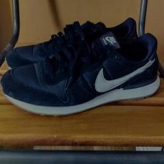 受け渡し予定者決まりました NIKE メンズインターナショナリス...