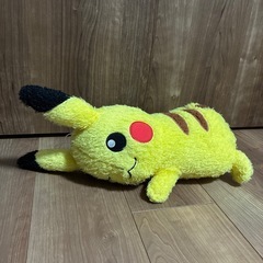 ピカチュウ　ぬいぐるみの画像