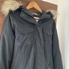 Aritzia WARMEST PARKA レディース ダウンジャケット XSの画像