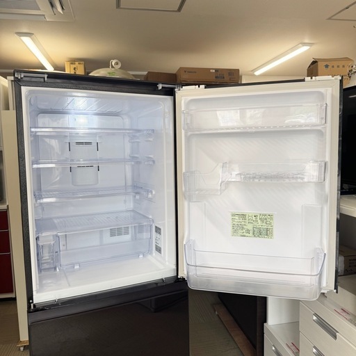 【超美品‼️】シャープ 2023年製 350Lノンフロン冷凍冷蔵庫 高級ガラスドア プラズマクラスター搭載 どっちもドア グラデーショ