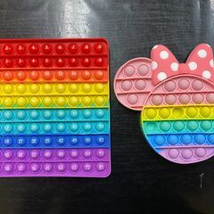 プッシュポップストレス解消グッズリラックスグッズ 癒しグッズ　10個500円 　転売OK　　倒産品　まとめ売り　ネット商材　アマゾン引き上げ商品　メルカリ　副業の画像
