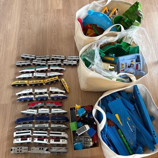 プラレール、レール、背景などまとめ売り