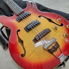 D0593 HONEY エレキベース エレキ ベース bass ケース付き 動作未確認の画像