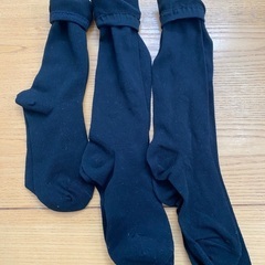 しまむら　未使用品タグ付き　黒靴下3足＆おまけ3足の画像