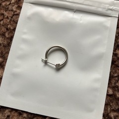 片耳用　シルバー　ピアス😀の画像