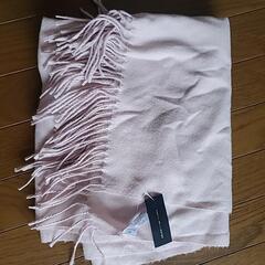 新品 ダニエルウェリントンDWのマフラーの画像