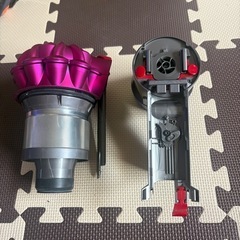 新品バッテリー　新品フィルター　ダイソン V7 シリーズの画像