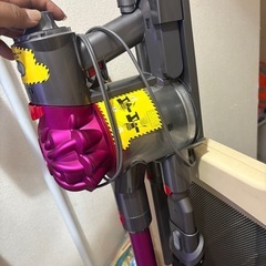 新品バッテリー　新品フィルター　ダイソン V7 シリーズの画像