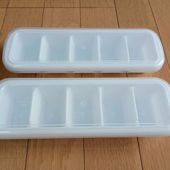 【売約済み】【値下げ】ビアジョッキ＆製氷機×2個セットの画像