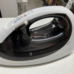 ☆値下げ☆O 2507-316 TOSHIBA TA-B75 スチームアイロン 説明書あり バラ売り不可  2024年製 通電確認済み 中古美品の画像