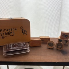 雑貨セット+ディスプレイラックの画像