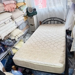 シングルベッドの画像