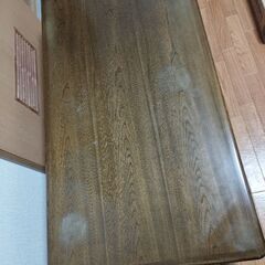 ソファーテーブルの画像