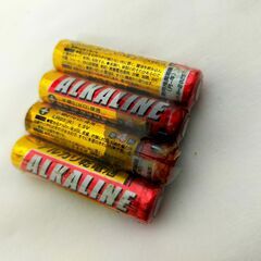 △ 未使用品 電池 単4 4個入り 15個おまとめ 液漏れあり 現状渡しの画像