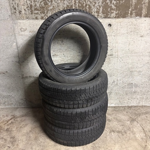 A-44 タイヤ 中古 
BRIDGESTONE BLIZZAK VRX2 STUDLESS 165/55R14