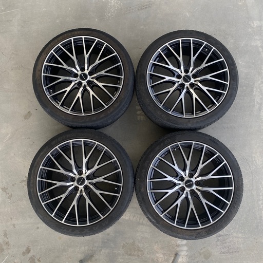 [最終値下げしました‼️]アルファード　20インチアルミ、タイヤセット