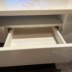 【譲り手決まりました】【無料】 白ローテーブル 120×50×40の画像