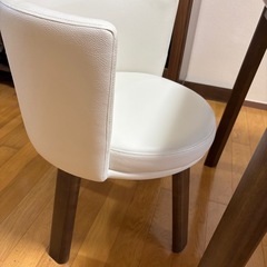 ダイニングテーブルセット
の画像