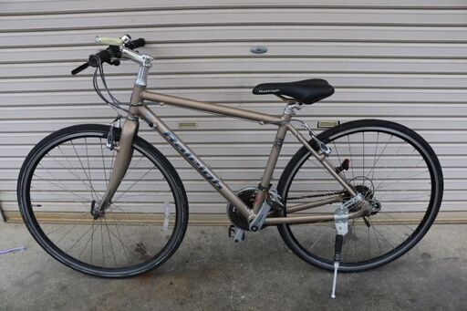 クロス　700×28C 24段　軽量アルミ。