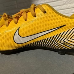 サッカーシューズの画像
