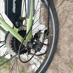 🚲【中古自転車】GERALDIE 6段変速付き 24インチ／前カゴ・泥除け付き（基本引き取り／配送応相談）の画像