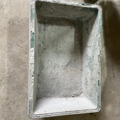 ②　トロ舟　プラ箱　左官　コンクリート　モルタルの画像