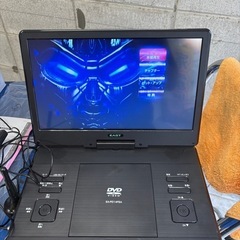 EAST14インチ/フルセグテレビ閲覧可/DVDポータブルプレイヤーの画像