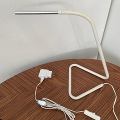 IKEA イケアHÅRTE ホールテ LEDワークランプ の画像
