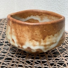 若尾昇苑 志野焼　赤絵抹茶碗　骨董　志野焼　美濃焼　茶器　煎茶器　煎茶碗　茶碗　小鉢　向付　湯呑　 茶道具 茶碗 抹茶碗 在銘　茶器の画像