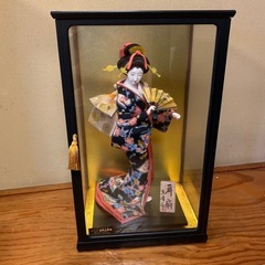 日本人形　舞扇　ガラスケース付き　の画像