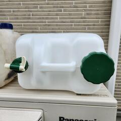 ポリタンク20リッター×2個の画像