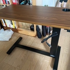 サイドテーブル差し上げますの画像